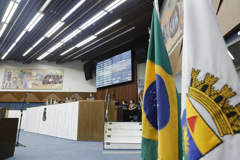 Projeto de simplificação tributária avança na Câmara